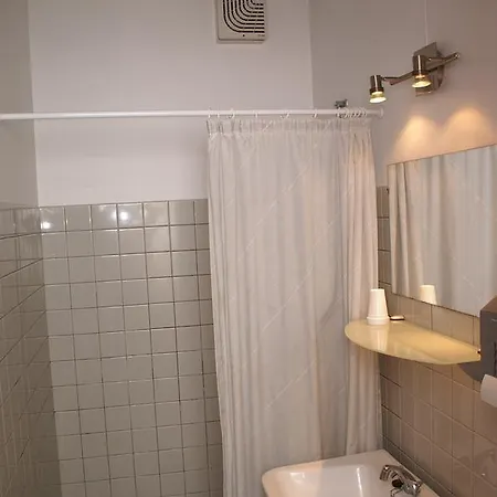 Sanden Bjerggaard - Det Lille Badehotel