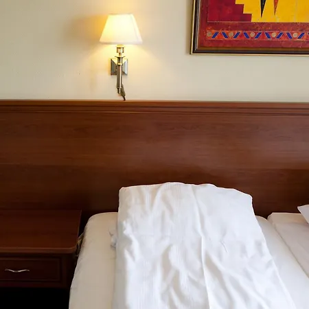 Sanden Bjerggaard - Det Lille Badehotel 3*