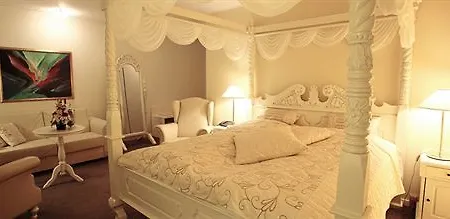 فندق Sanden Bjerggaard - Det Lille Badehotel Fjerritslev