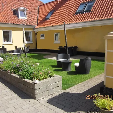 Sanden Bjerggaard - Det Lille Badehotel