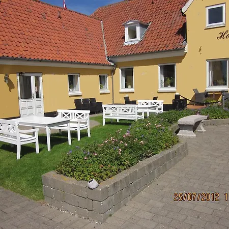 فندق Sanden Bjerggaard - Det Lille Badehotel Fjerritslev